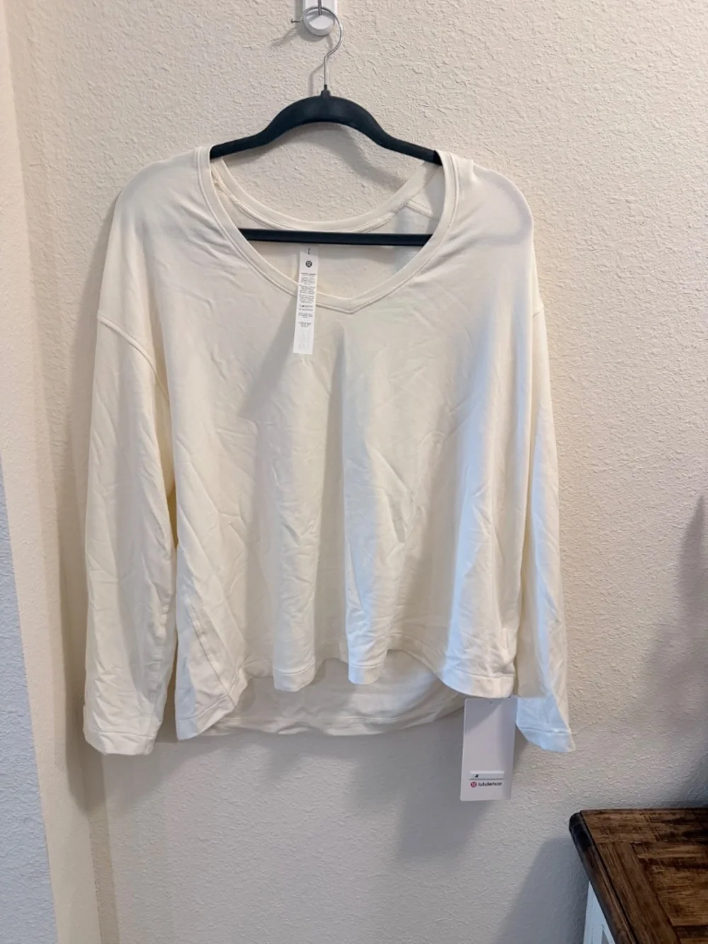 🤍 Lululemon BeCalm V-Neck Bell Sleeve Shirt 🤍